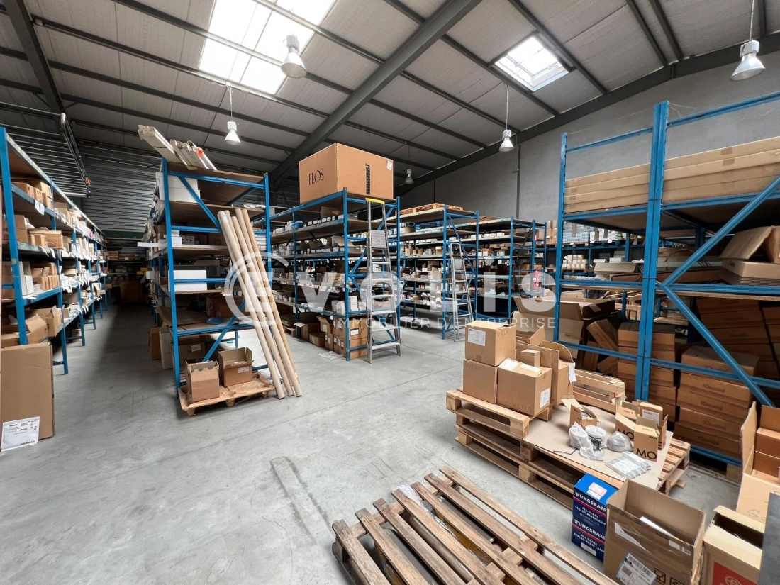 Photo 14 – location Entrepôts / activités	VAULX EN VELIN (69120)