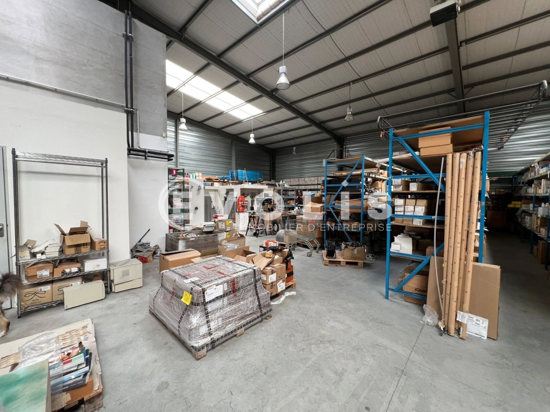 Photo 15 – location Entrepôts / activités	VAULX EN VELIN (69120)