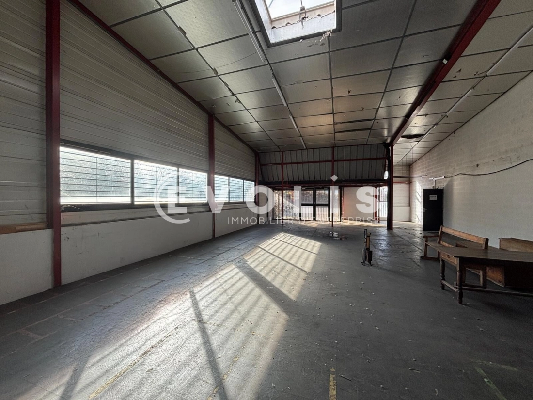 Photo 8 – vente Entrepôts / activités	RILLIEUX LA PAPE (69140)