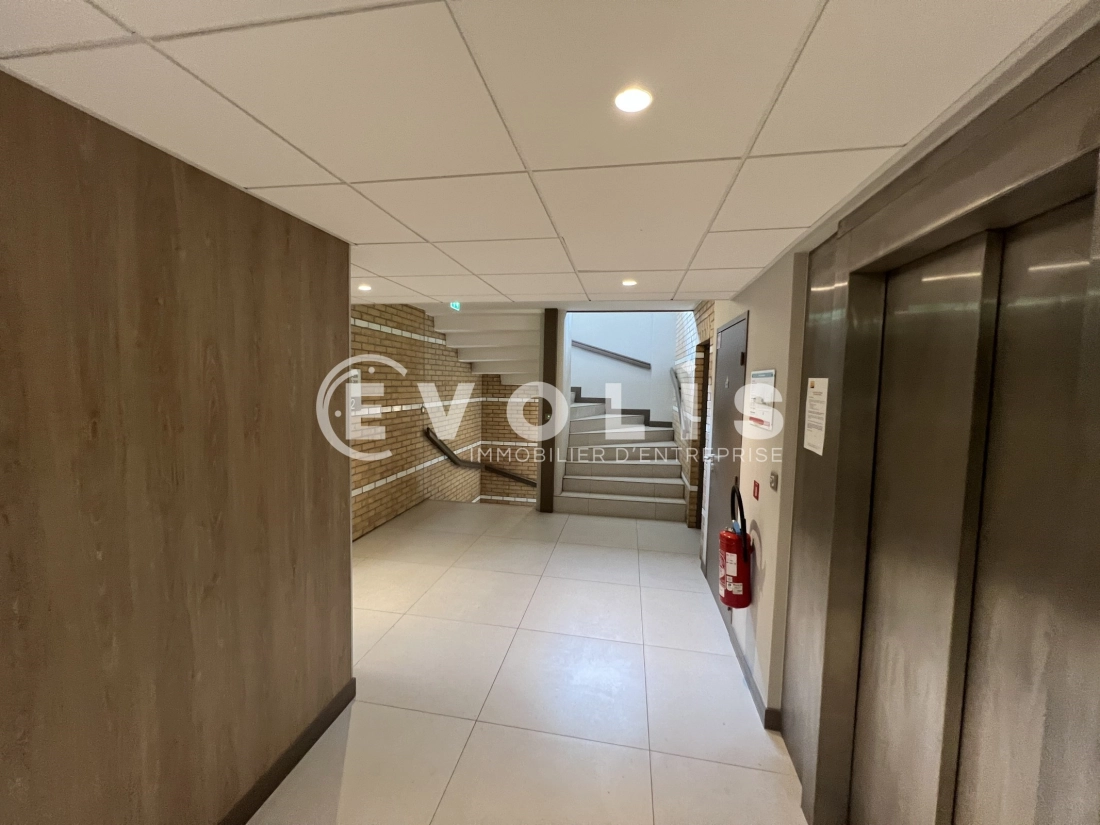 Photo 7 – vente bureaux	CHAMPS SUR MARNE (77420)