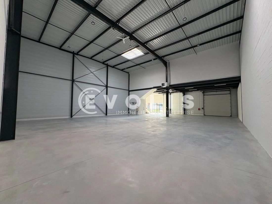 Photo 3 – location Entrepôts / activités	CHALIFERT (77144)