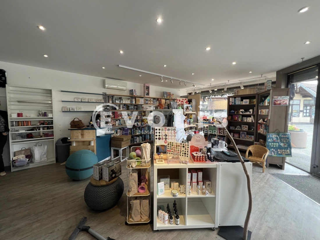 Photo 3 – vente Locaux commerciaux	MAROLLES EN BRIE (94440)