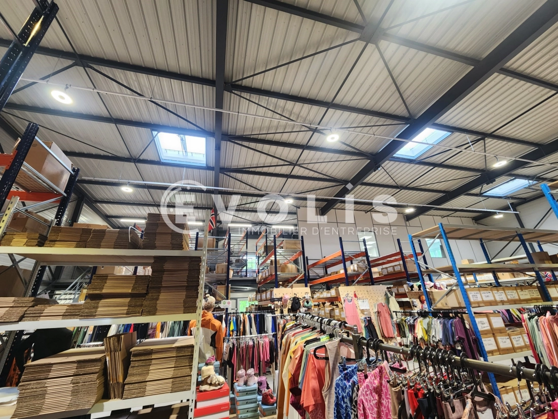 Photo 12 – location Entrepôts / activités	VOURLES (69390)