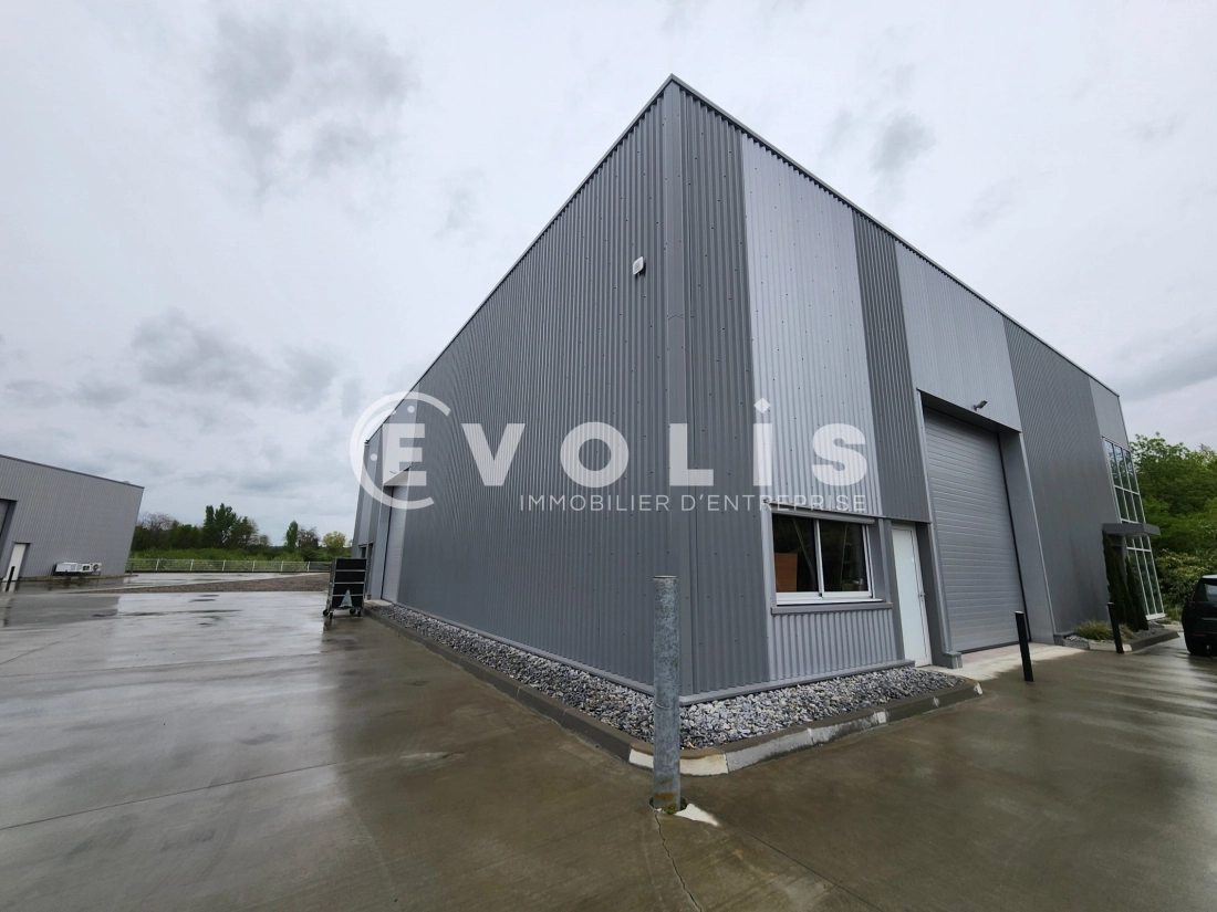 Photo 14 – location Entrepôts / activités	VOURLES (69390)