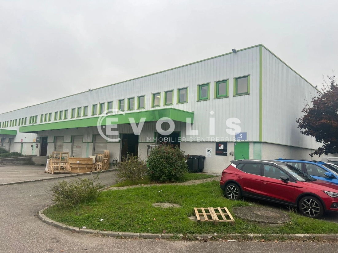 Photo 2 – location Entrepôts / activités	GENAS (69740)