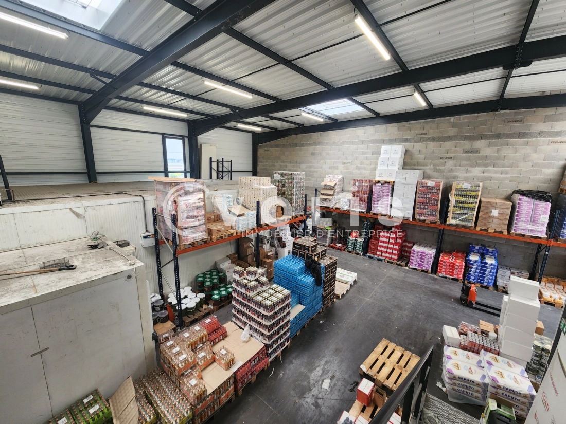 Photo 10 – location Entrepôts / activités	DECINES CHARPIEU (69150)