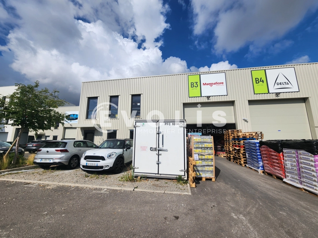 Photo 3 – location Entrepôts / activités	DECINES CHARPIEU (69150)