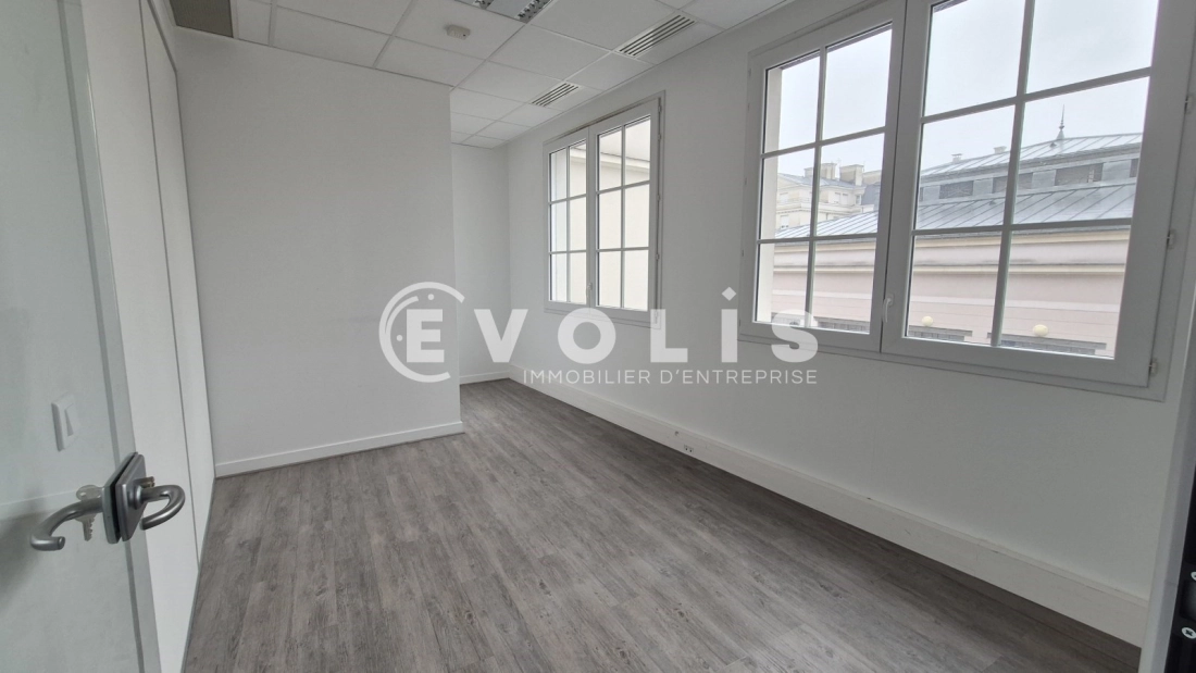 Photo 10 – location bureaux	CHESSY (77700)