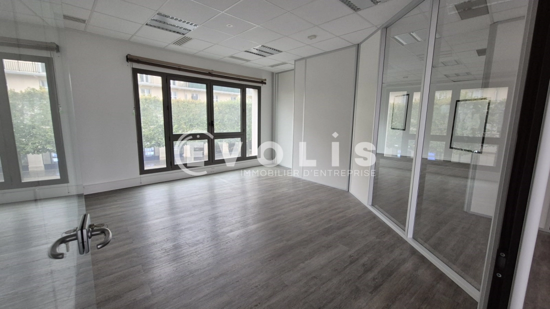 Photo 11 – location bureaux	CHESSY (77700)