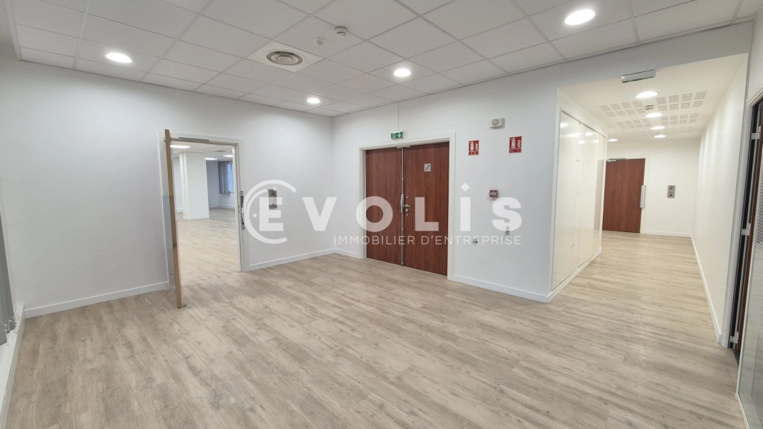 Photo 4 – location bureaux	CHESSY (77700)