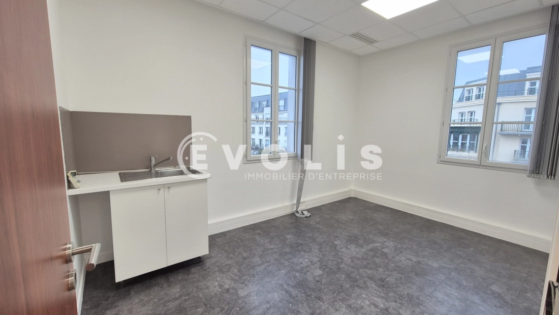 Photo 5 – location bureaux	CHESSY (77700)