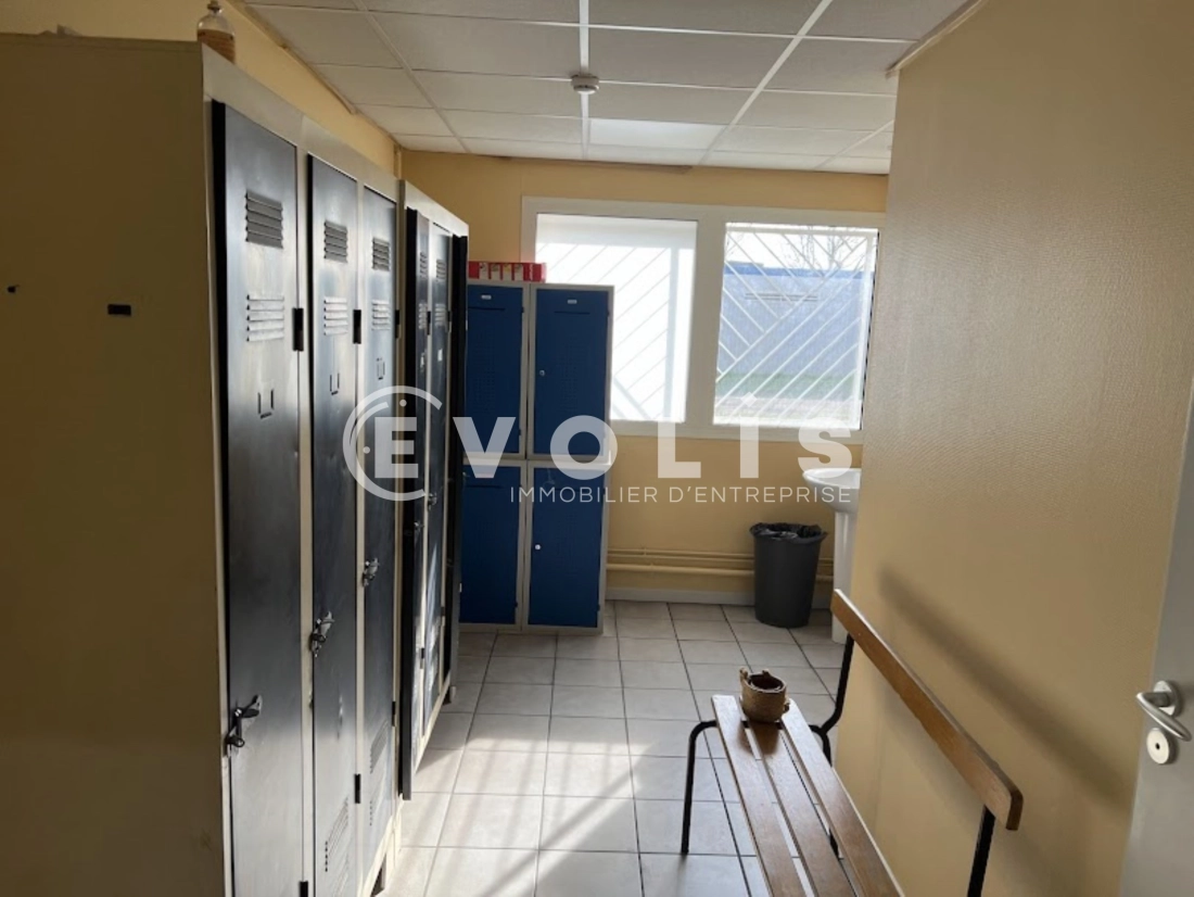 Photo 13 – location Entrepôts / activités	DAGNEUX (01120)
