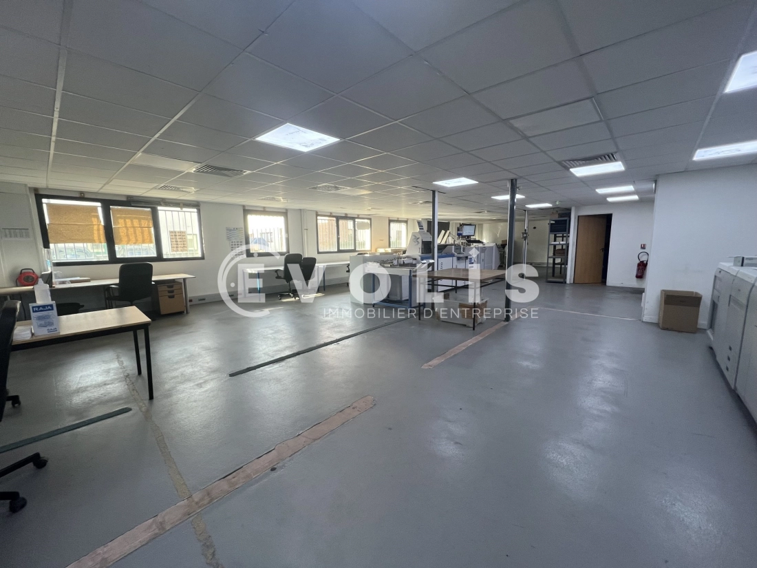 Photo 1 – vente Entrepôts / activités	NEUILLY PLAISANCE (93360)