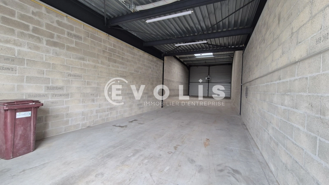 Photo 3 – location Entrepôts / activités	BUSSY SAINT GEORGES (77600)