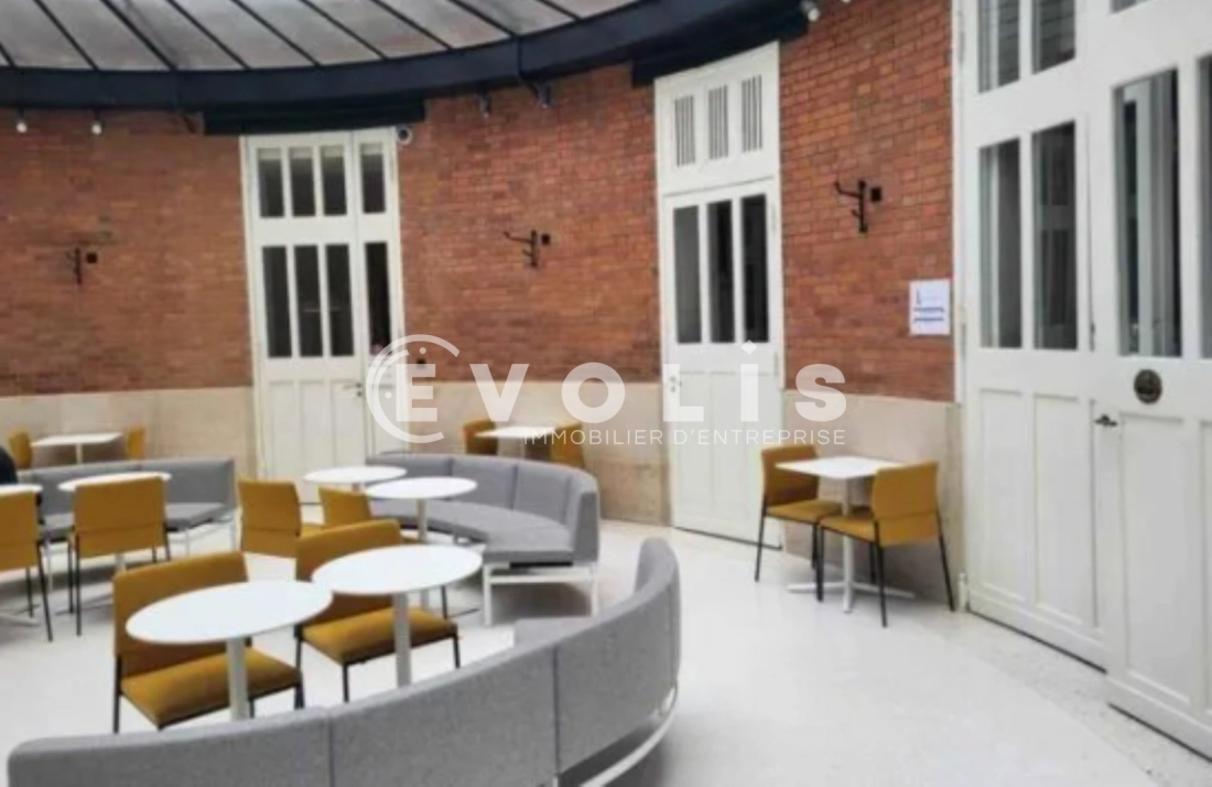 Photo 2 – location Coworking	PARIS (75007)