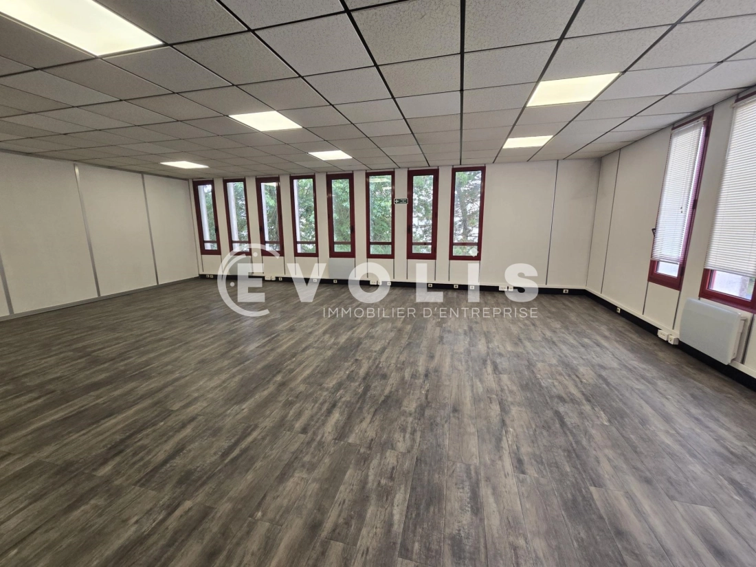 Photo 7 – location bureaux	LES ULIS (91940)