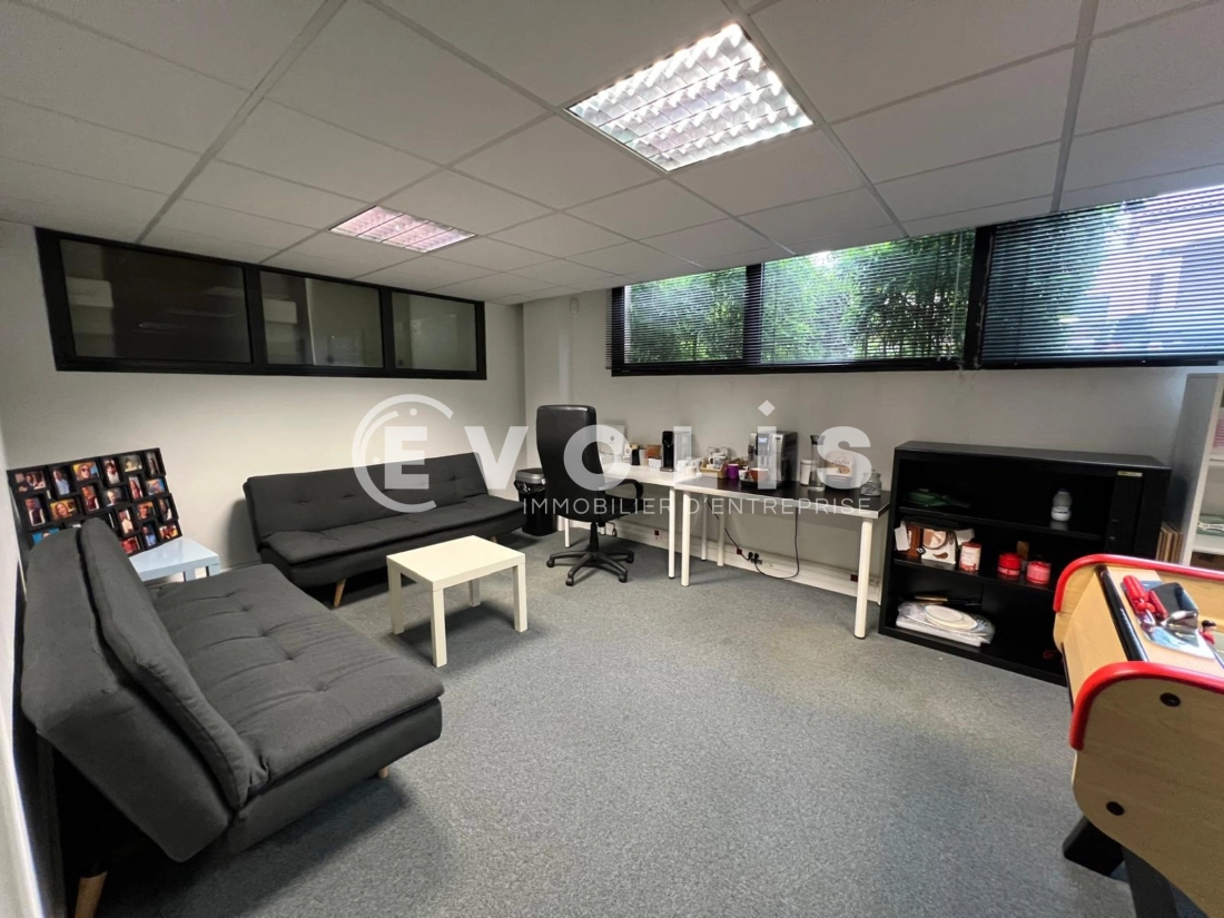 Photo 4 – vente bureaux	BRON (69500)