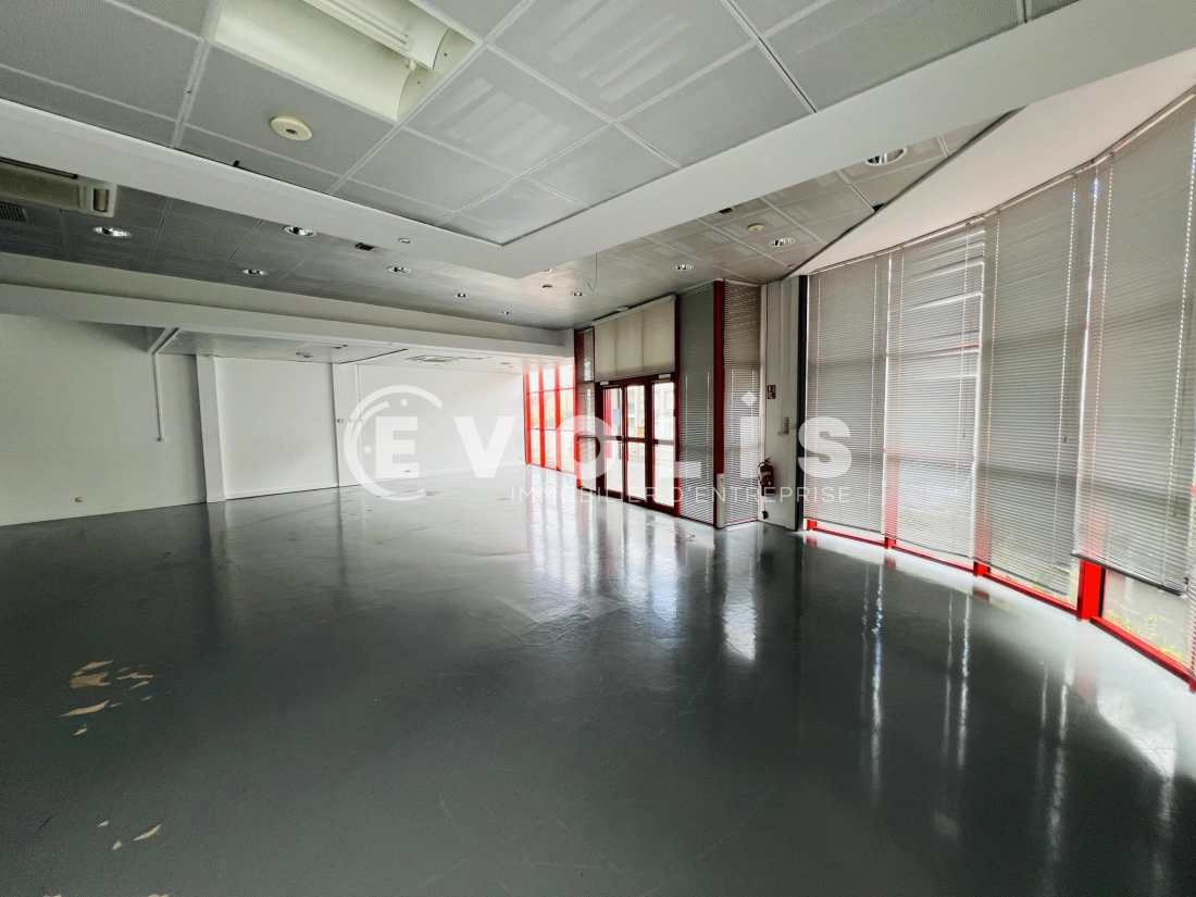 Photo 3 – location Locaux commerciaux	PONTAULT COMBAULT (77340)