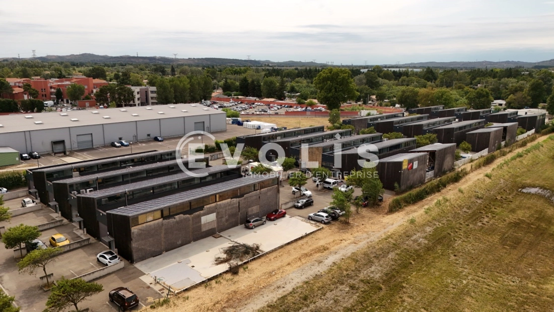 Photo 2 – location Entrepôts / activités	AVIGNON (84000)