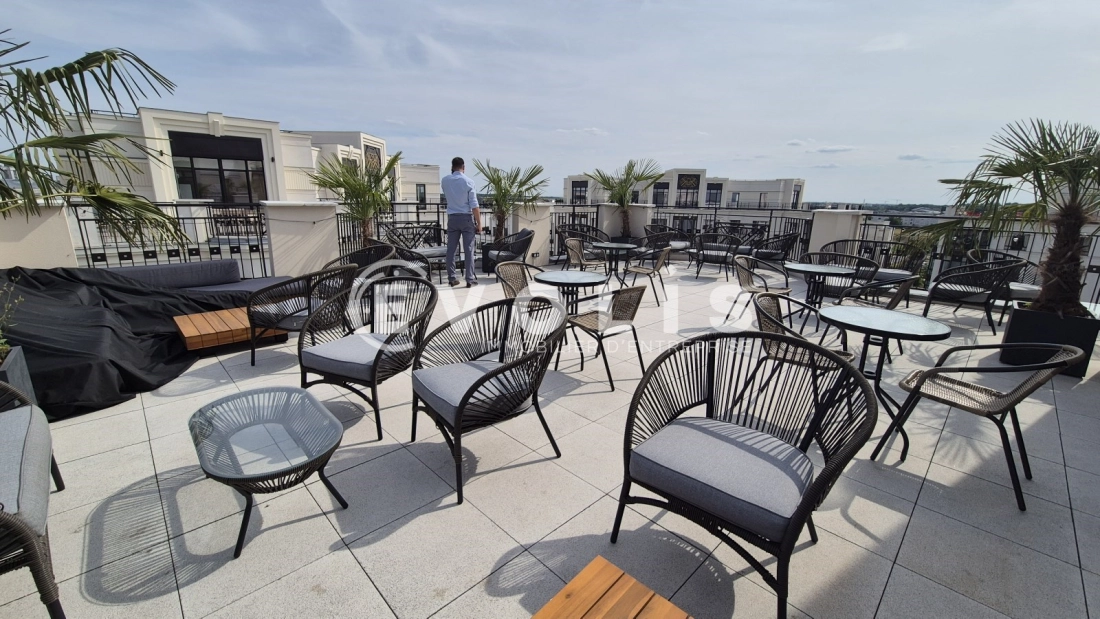 Photo 11 – location bureaux	CHESSY (77700)