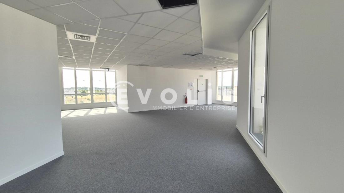 Photo 3 – location bureaux	CHESSY (77700)
