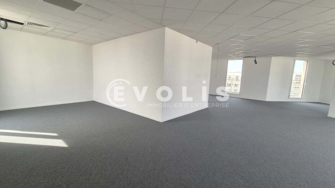 Photo 8 – location bureaux	CHESSY (77700)
