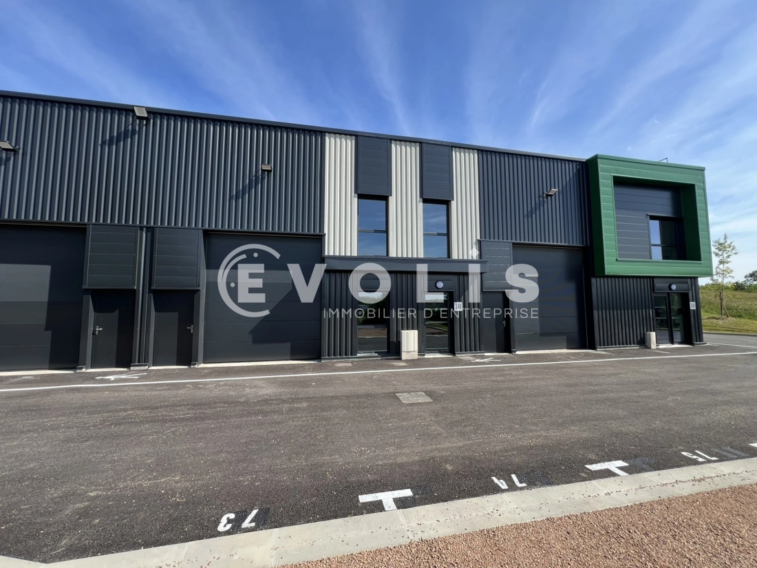 Photo 4 – location Entrepôts / activités	VILLETTE D'ANTHON (38280)