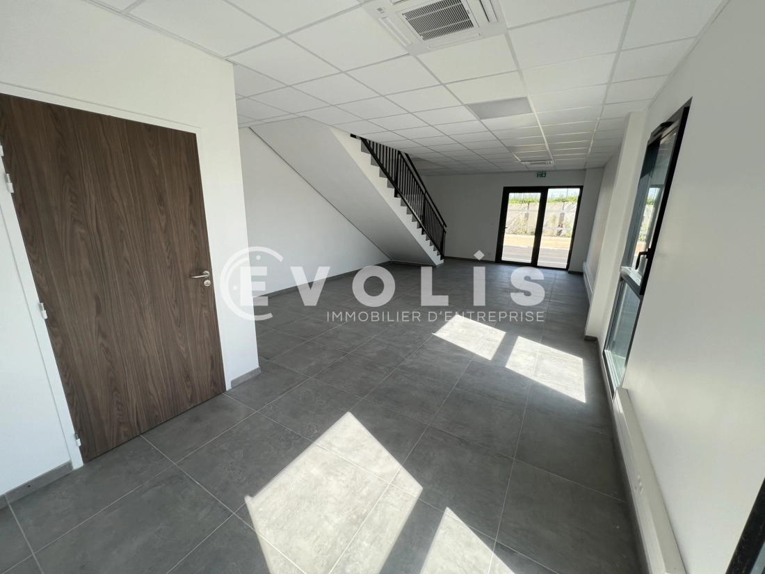 Photo 8 – location Entrepôts / activités	VILLETTE D'ANTHON (38280)