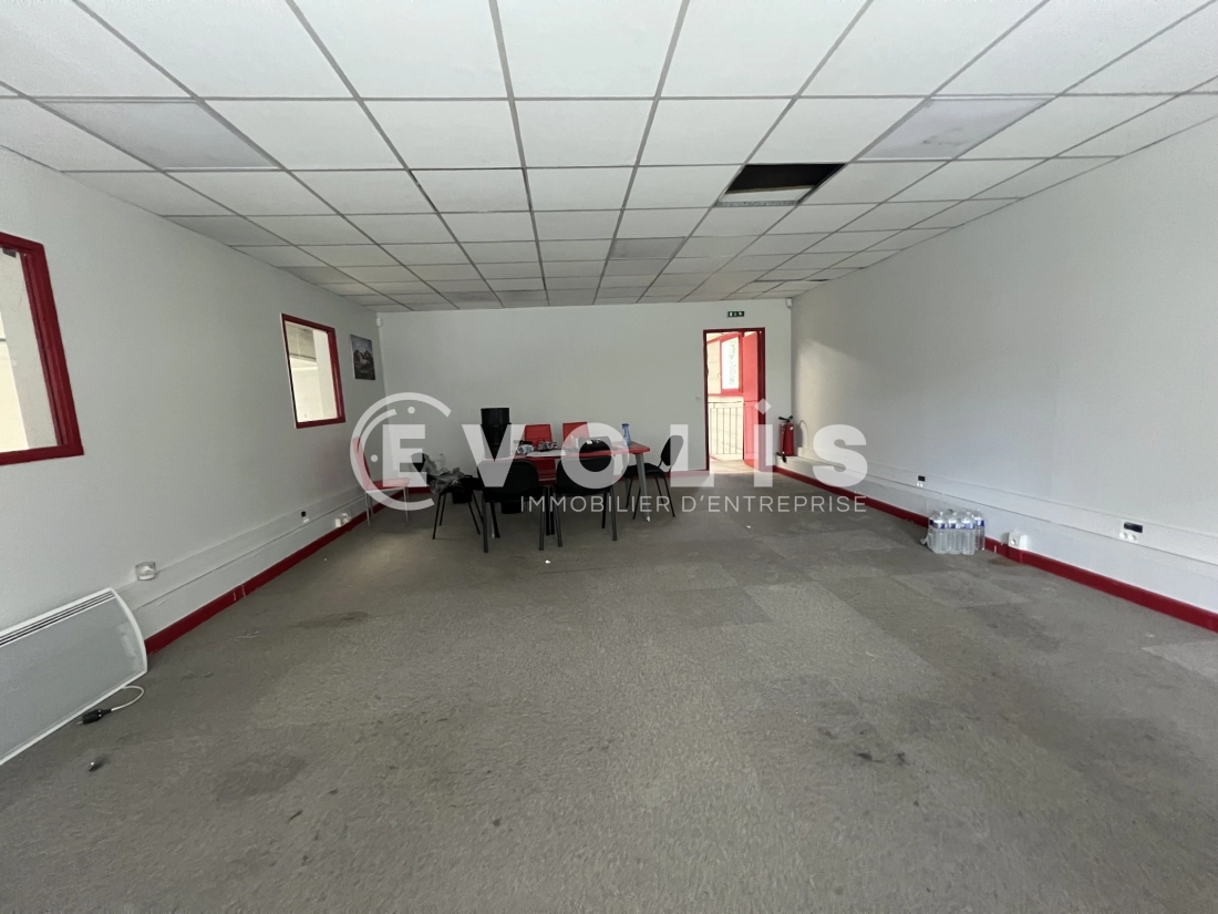 Photo 7 – location Entrepôts / activités	BONDY (93140)