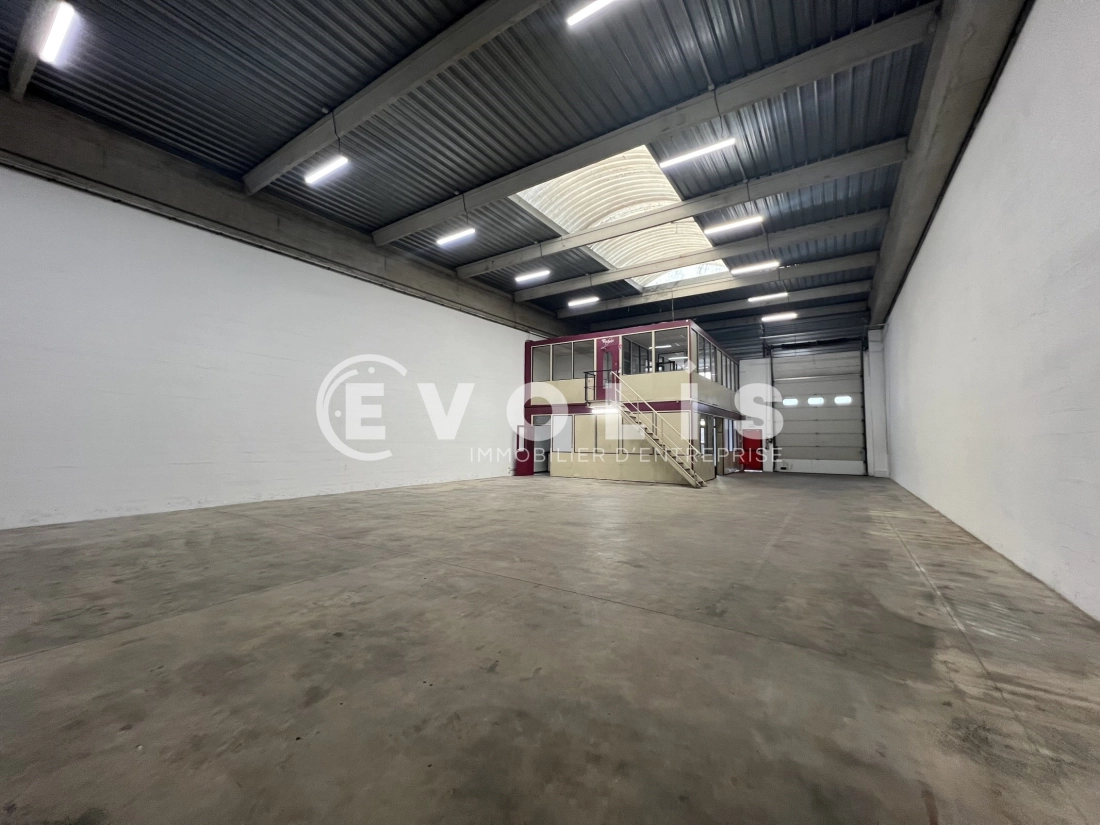 Photo 12 – location Entrepôts / activités	BONDY (93140)