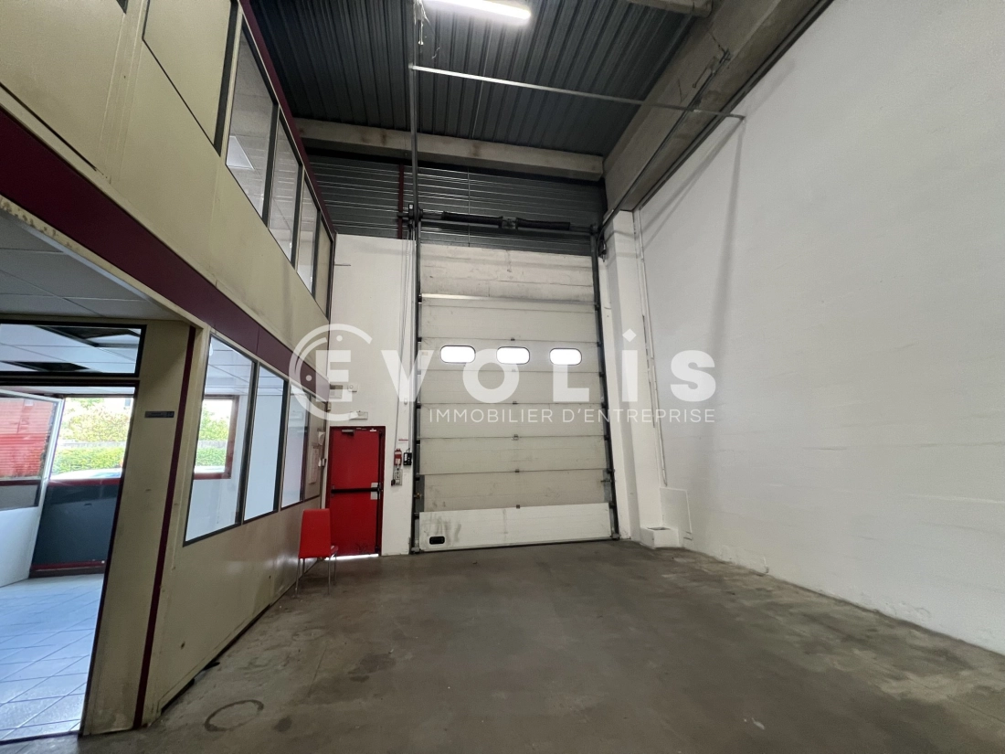 Photo 13 – location Entrepôts / activités	BONDY (93140)