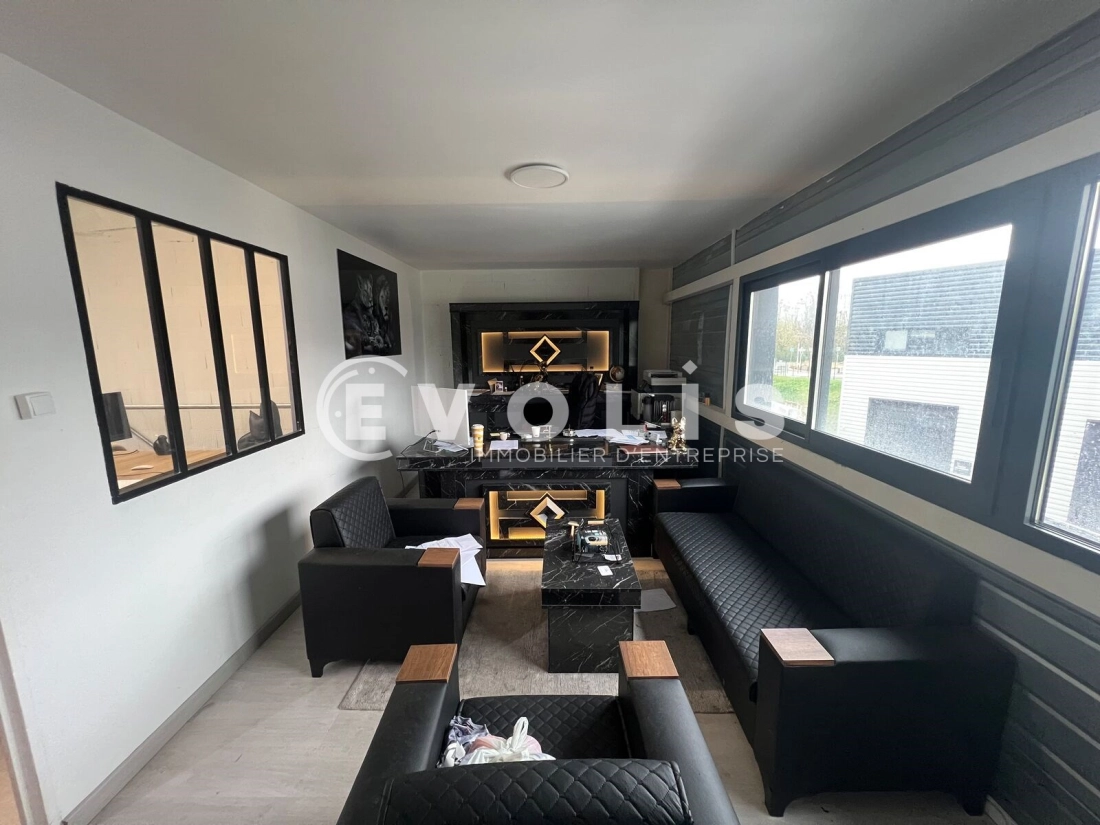 Photo 9 – location Entrepôts / activités	VALENTON (94460)