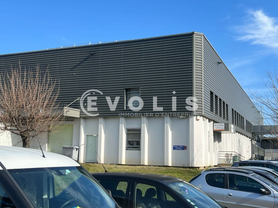Photo 4 – location Entrepôts / activités	VENISSIEUX (69200)