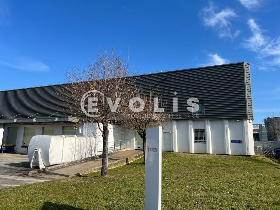 Photo 5 – location Entrepôts / activités	VENISSIEUX (69200)