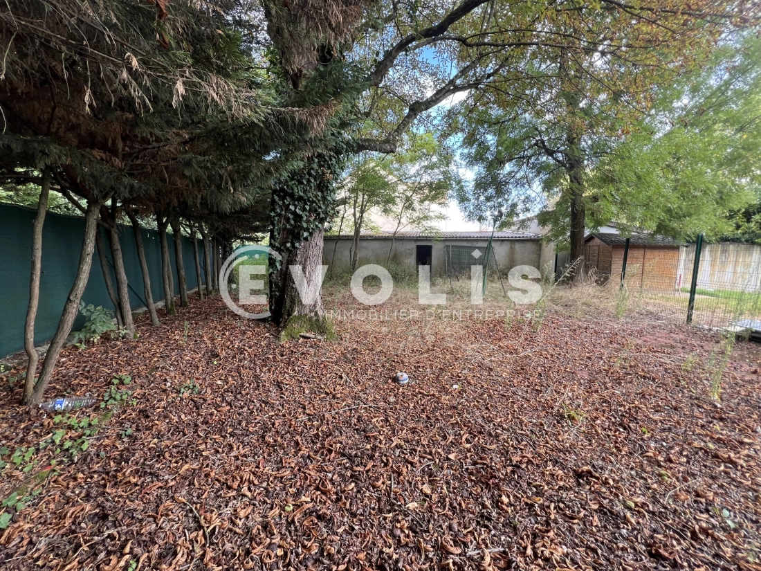 Photo 5 – location Entrepôts / activités	LIMEIL BREVANNES (94450)