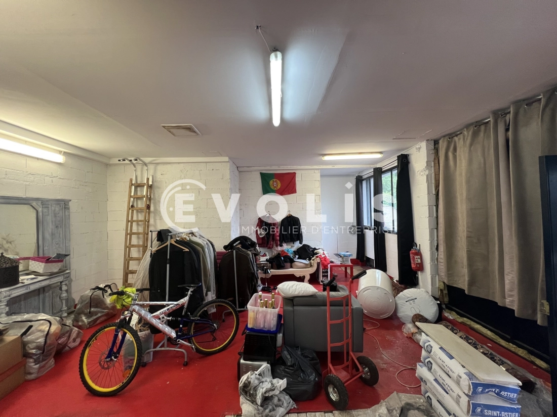 Photo 4 – location Entrepôts / activités	NOISY LE GRAND (93160)