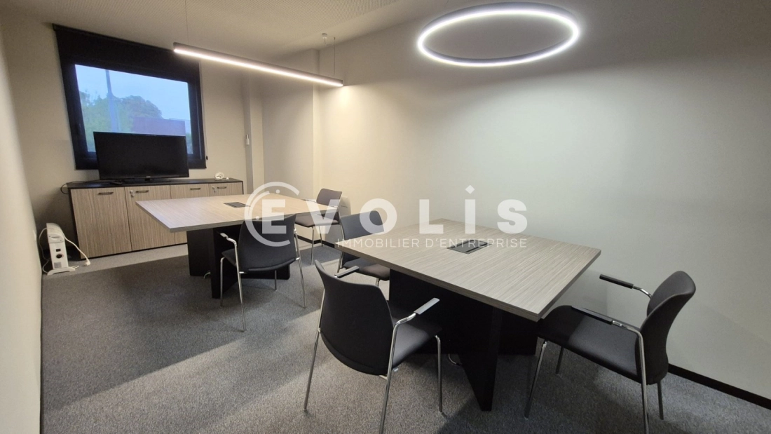 Photo 15 – vente Entrepôts / activités	BUSSY SAINT MARTIN (77600)