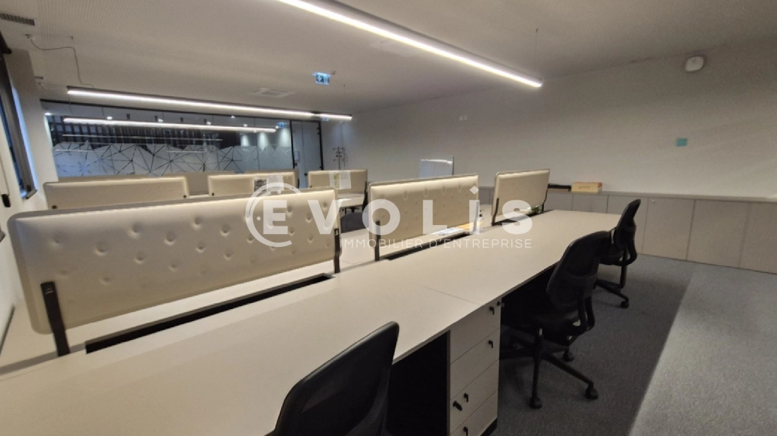 Photo 12 – vente Entrepôts / activités	BUSSY SAINT MARTIN (77600)