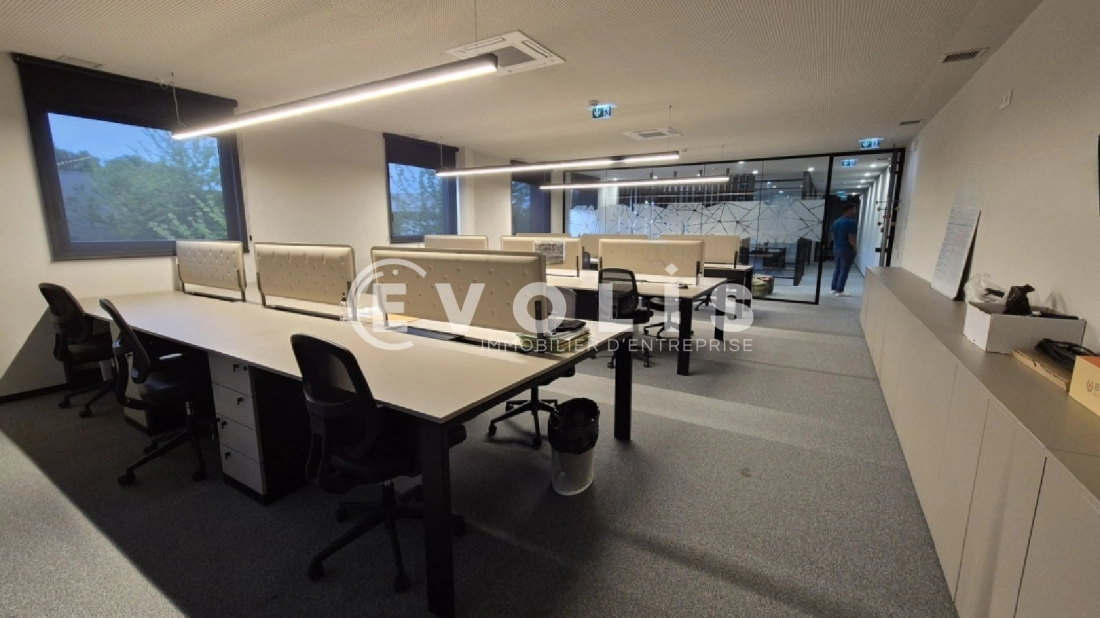 Photo 10 – vente Entrepôts / activités	BUSSY SAINT MARTIN (77600)