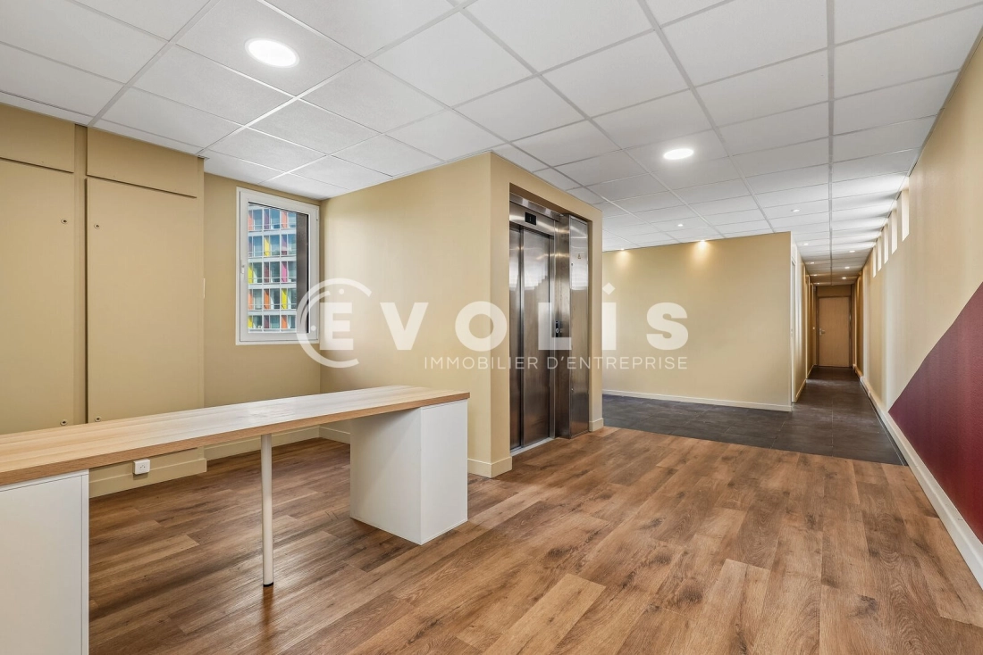 Photo 12 – location bureaux	MONTREUIL (93100)