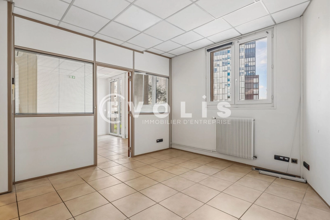 Photo 9 – location bureaux	MONTREUIL (93100)