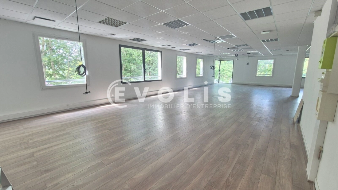 Photo 3 – location bureaux	MONTEVRAIN (77144)