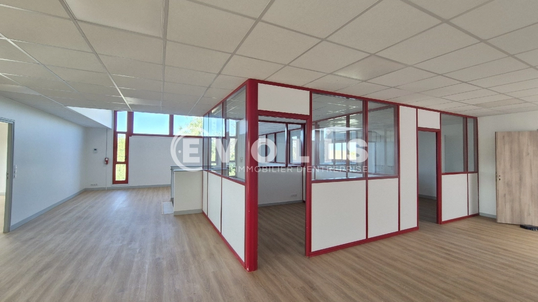 Photo 10 – location Entrepôts / activités	CHANTELOUP EN BRIE (77600)