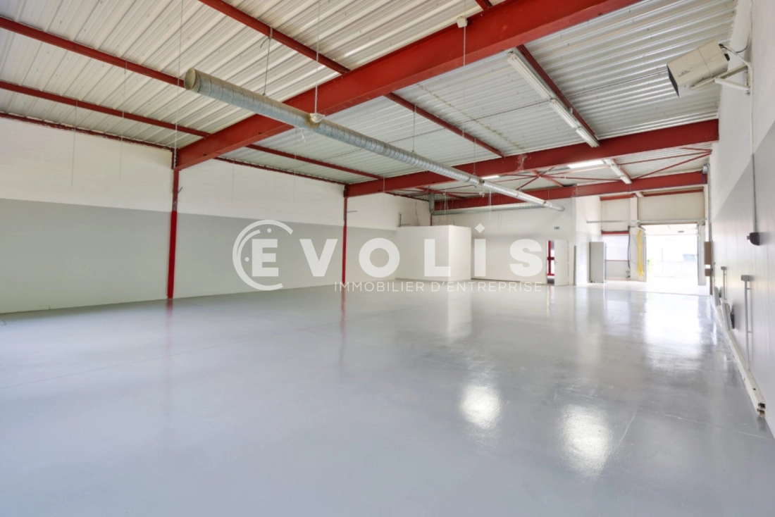 Photo 4 – location Entrepôts / activités	VILLEBON SUR YVETTE (91140)