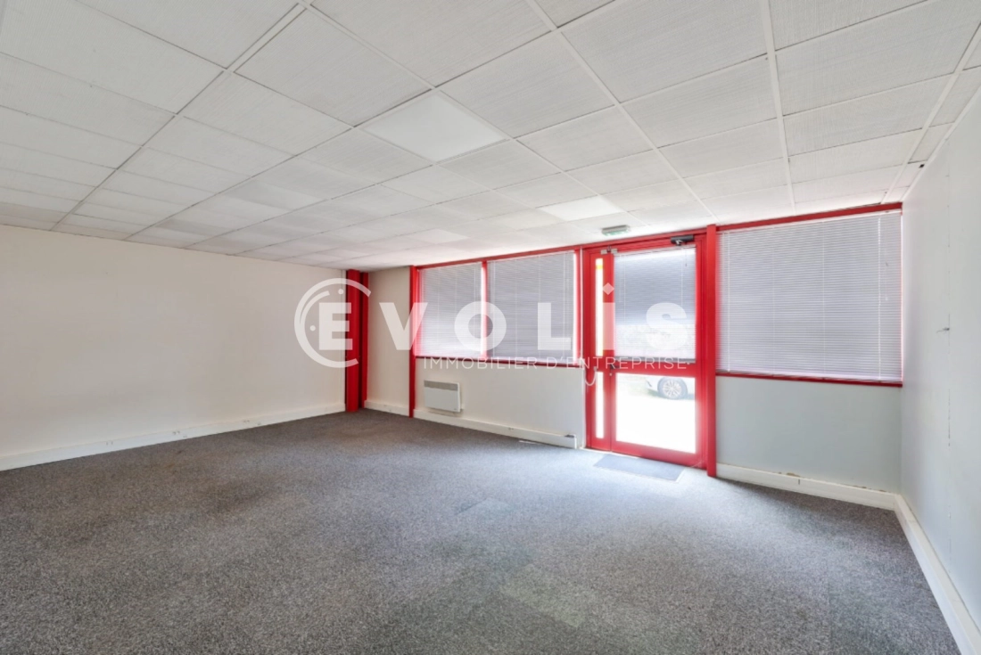 Photo 6 – location Entrepôts / activités	VILLEBON SUR YVETTE (91140)