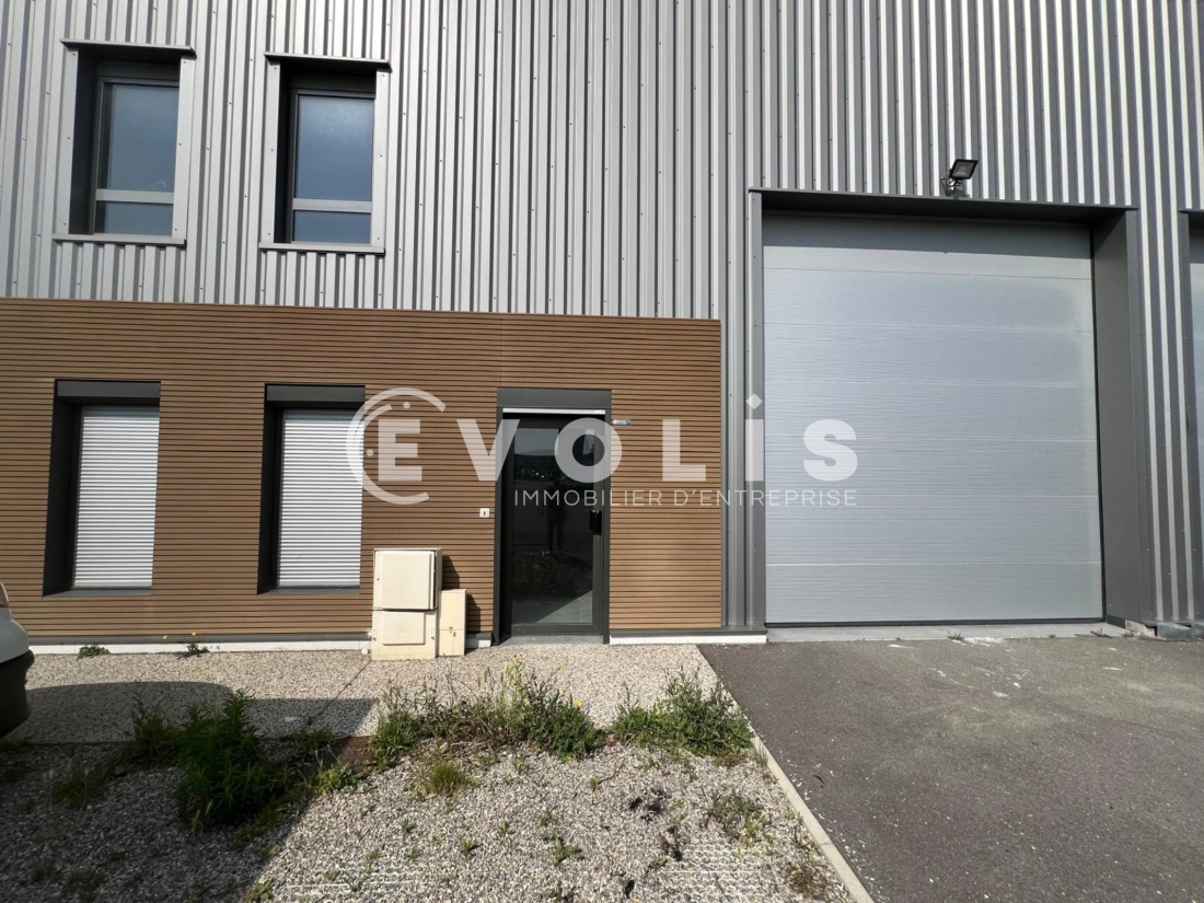 Photo 2 – location Entrepôts / activités	CORBAS (69960)