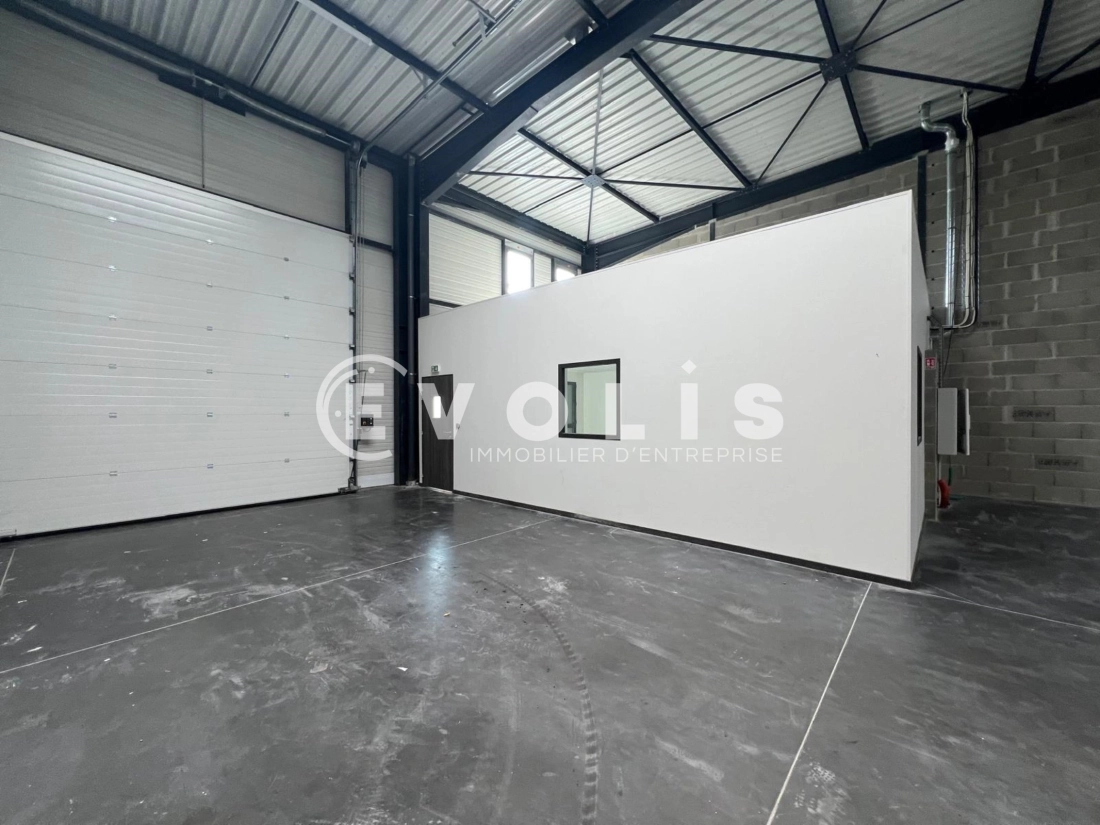 Photo 7 – location Entrepôts / activités	CORBAS (69960)