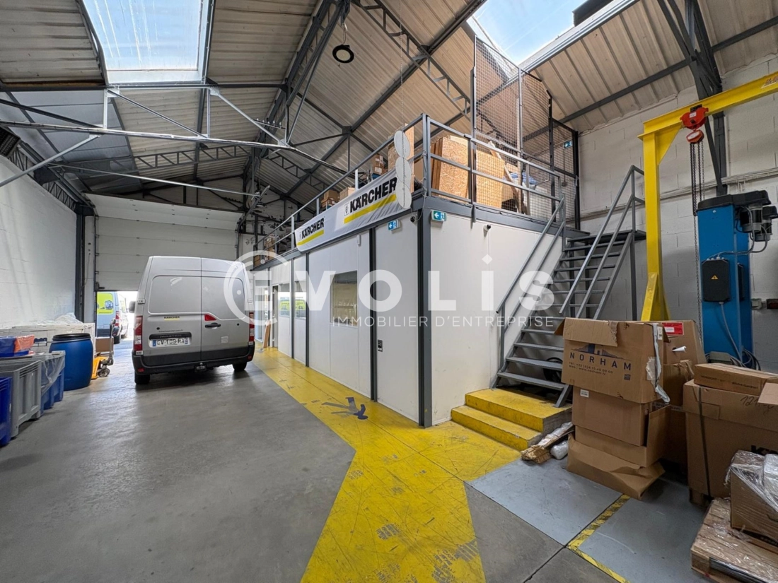 Photo 4 – location Entrepôts / activités	VENISSIEUX (69200)