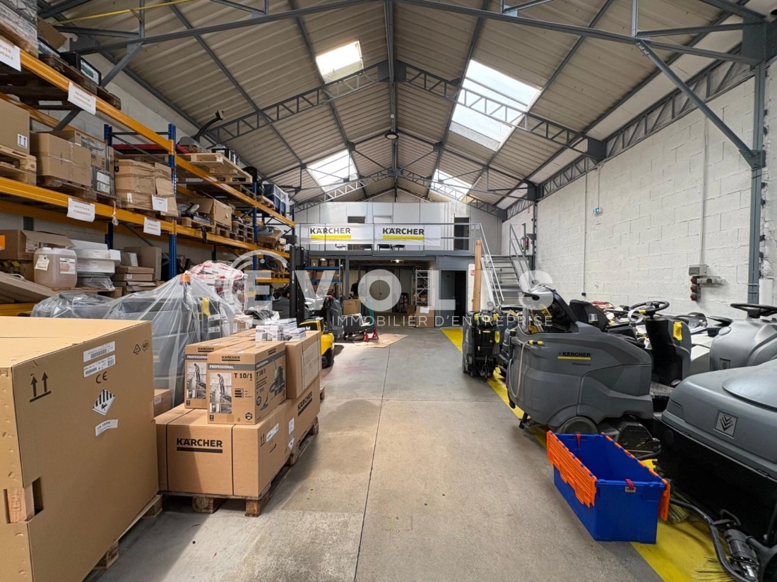 Photo 5 – location Entrepôts / activités	VENISSIEUX (69200)