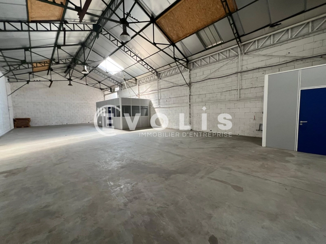 Photo 9 – location Entrepôts / activités	VENISSIEUX (69200)